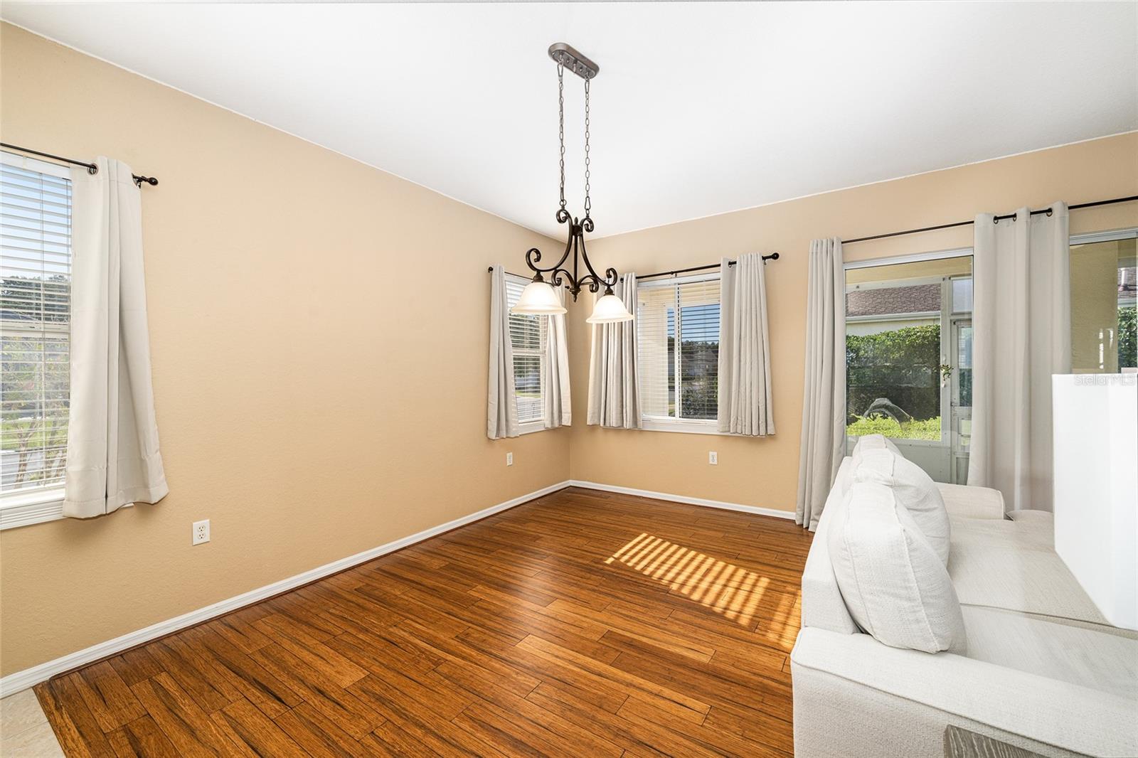 Image 23 of 61 For 12546 92nd Terrace