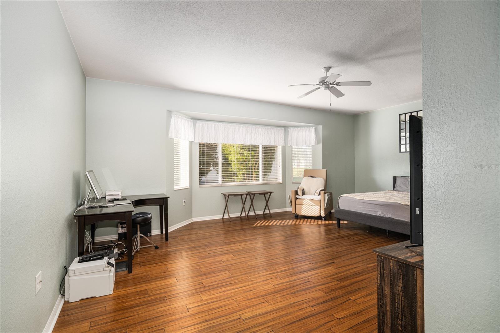 Image 25 of 61 For 12546 92nd Terrace