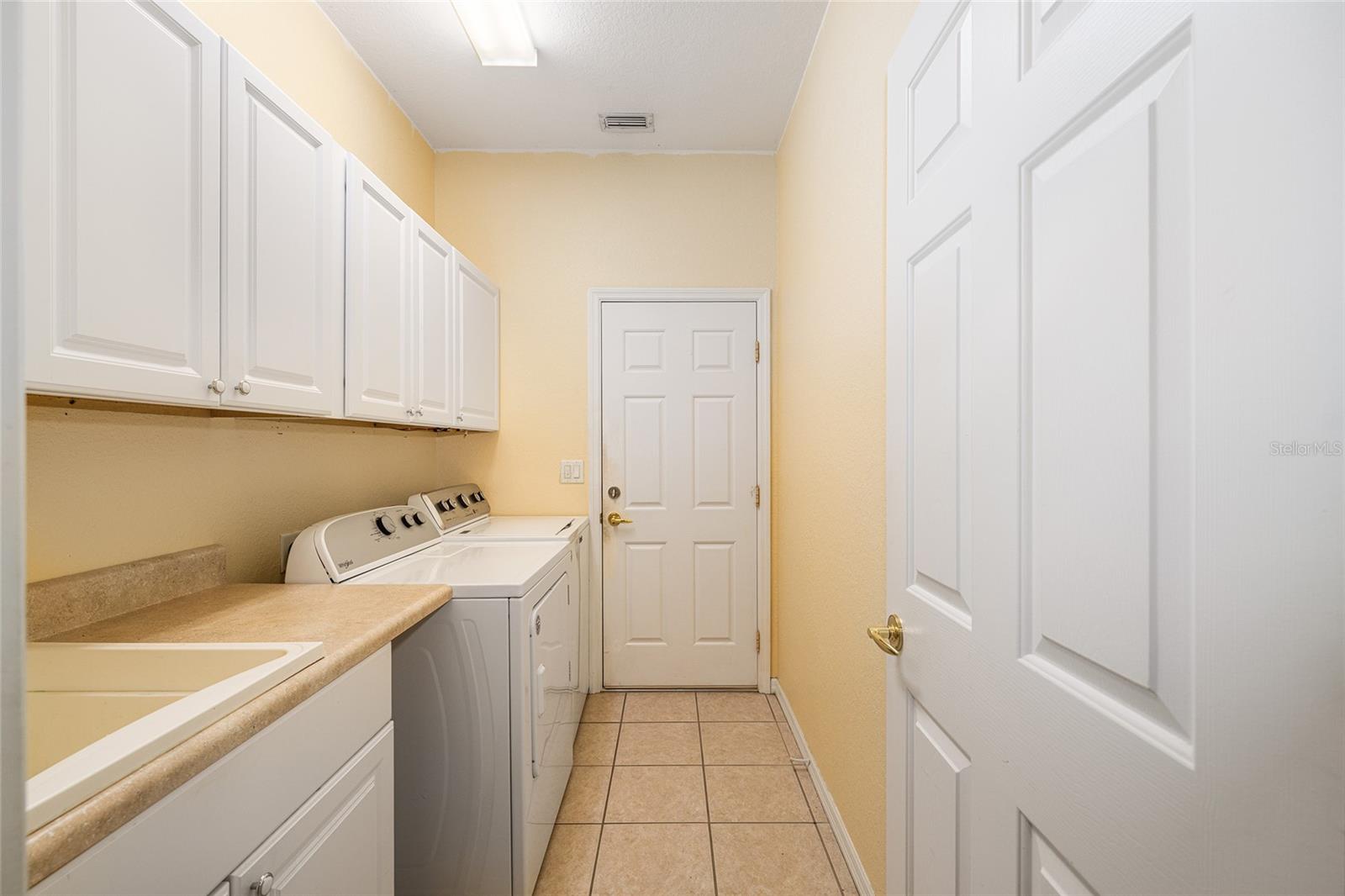 Image 37 of 61 For 12546 92nd Terrace