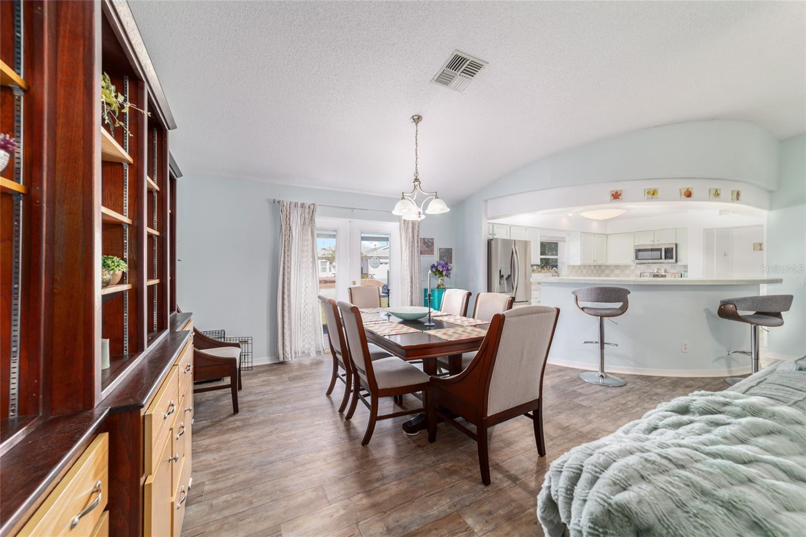 Image 24 of 67 For 9109 93rd Circle