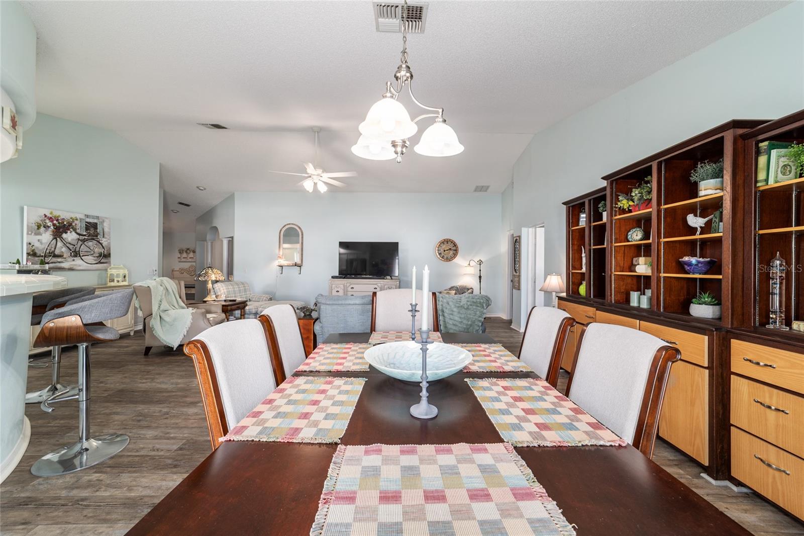 Image 27 of 67 For 9109 93rd Circle