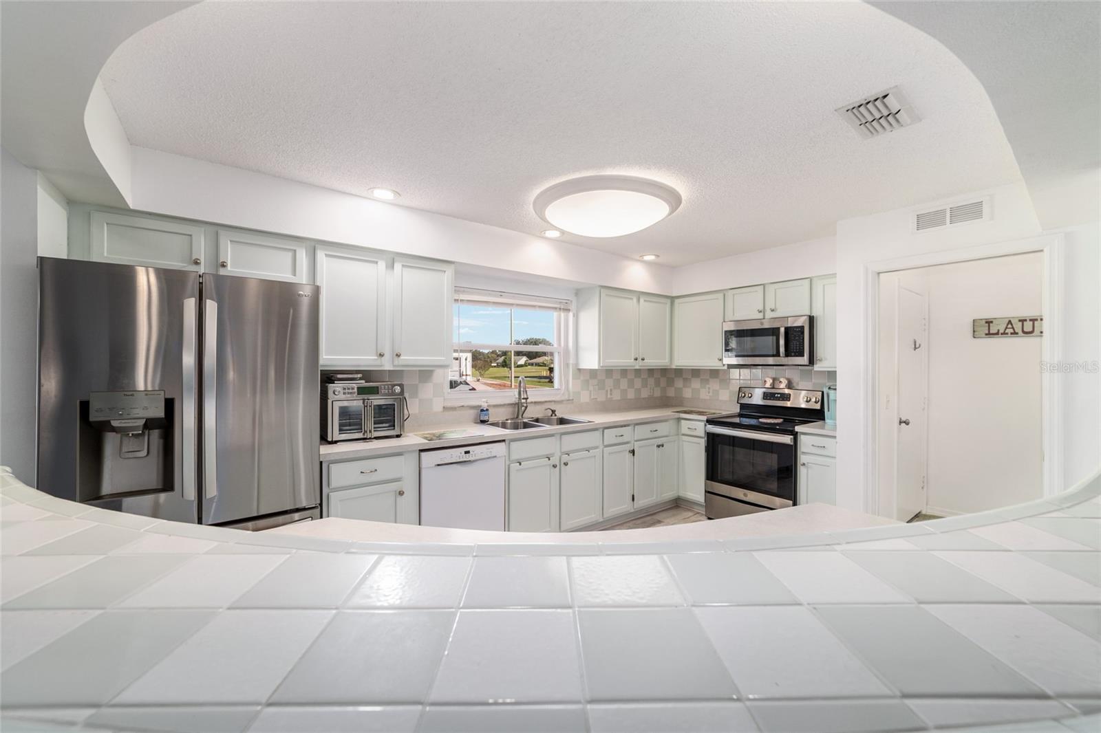 Image 31 of 67 For 9109 93rd Circle