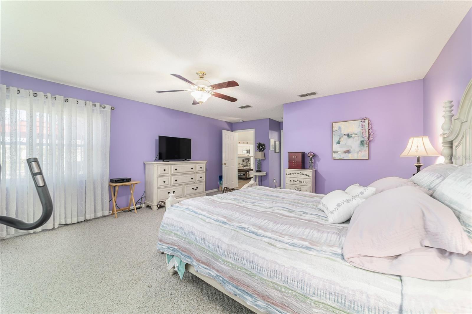 Image 40 of 67 For 9109 93rd Circle