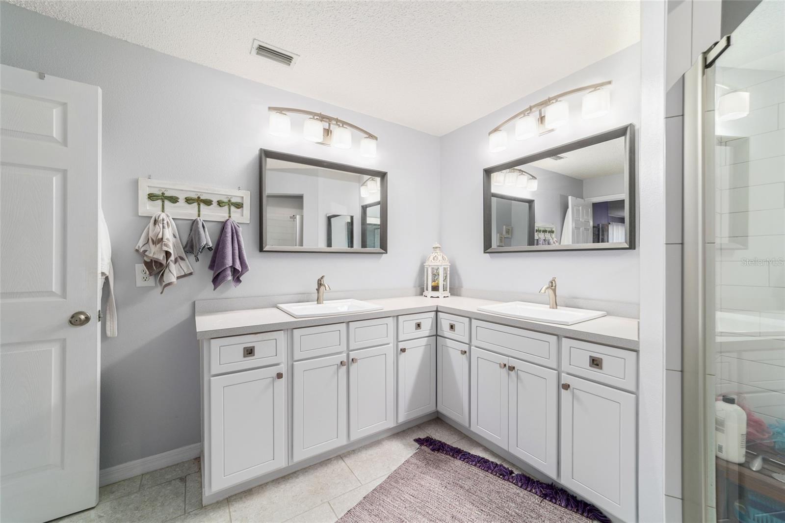 Image 44 of 67 For 9109 93rd Circle