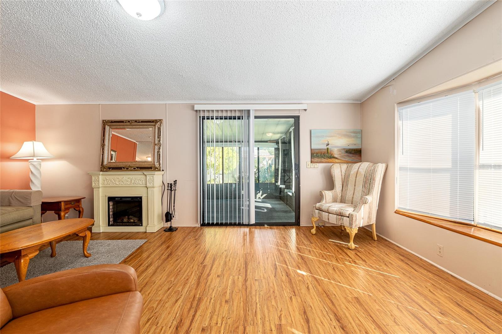 Image 11 of 45 For 10085 126th Place