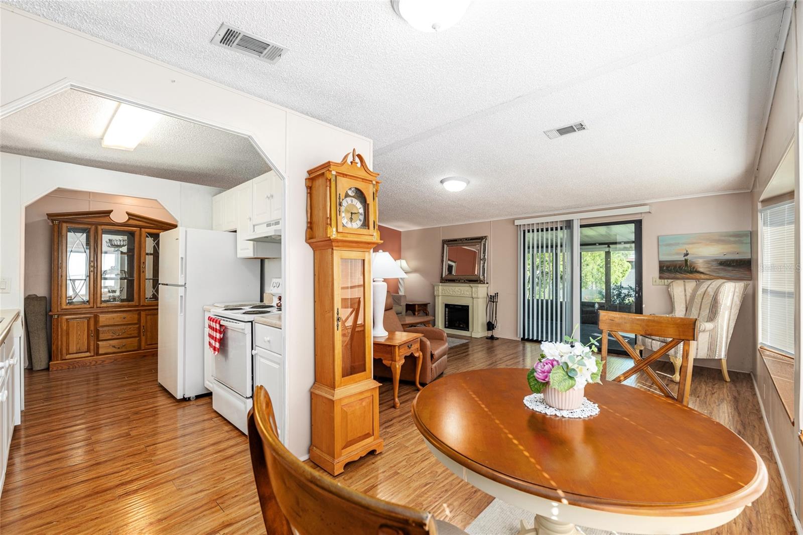 Image 15 of 45 For 10085 126th Place