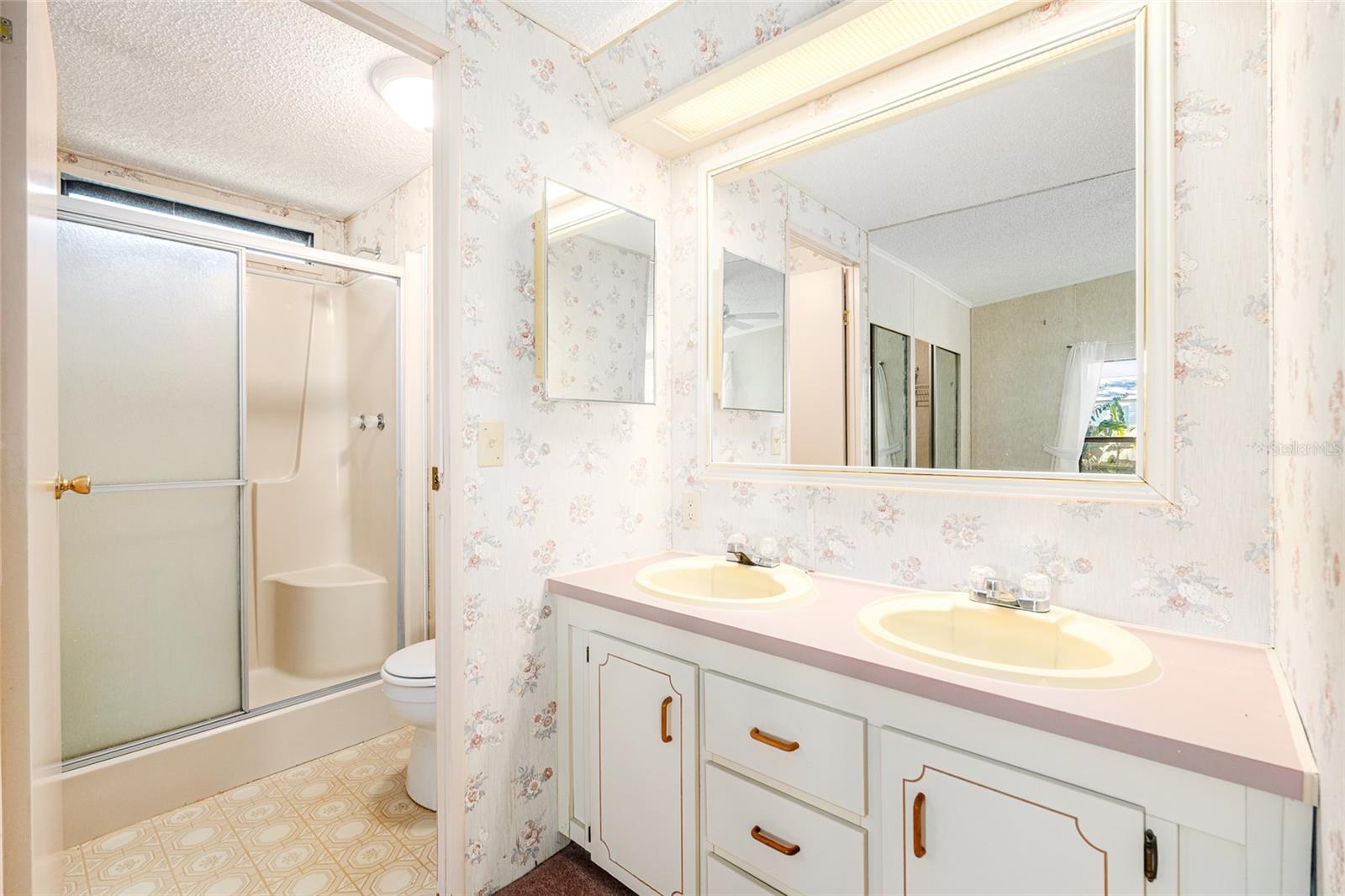 Image 25 of 45 For 10085 126th Place