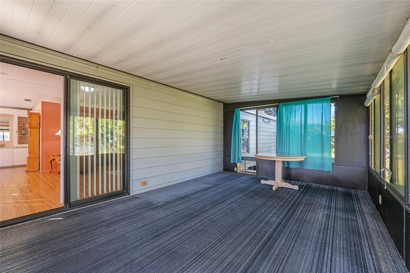 Image 31 of 45 For 10085 126th Place