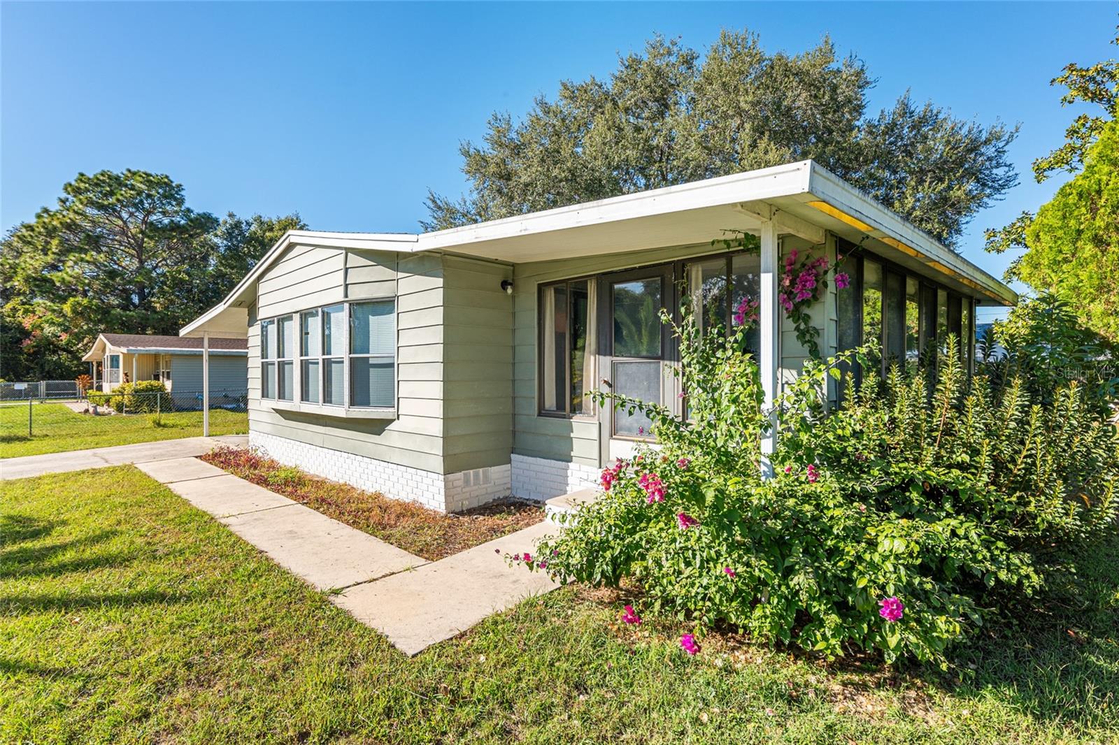 Image 38 of 45 For 10085 126th Place