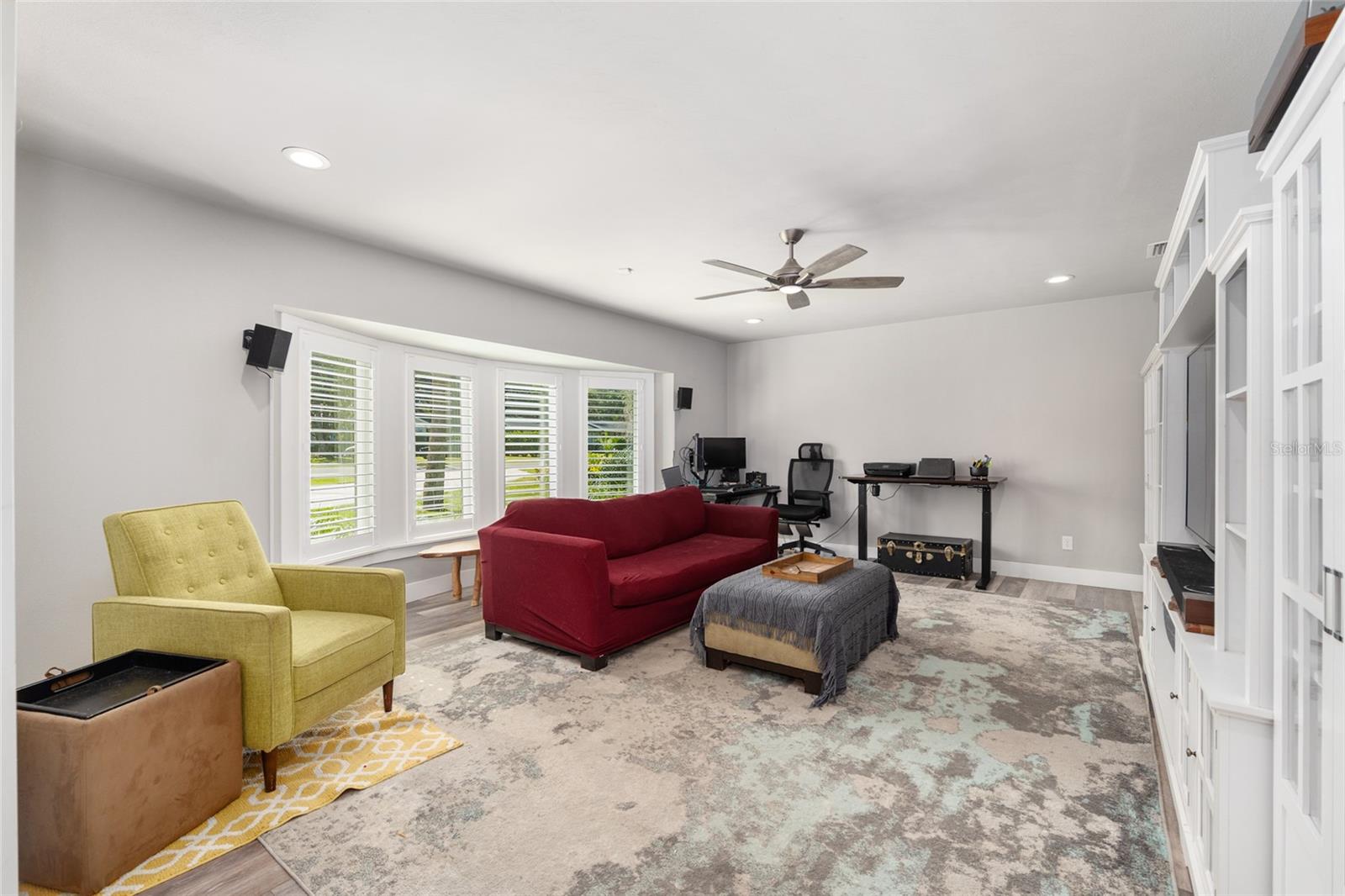 Image 15 of 97 For 2041 5th Street