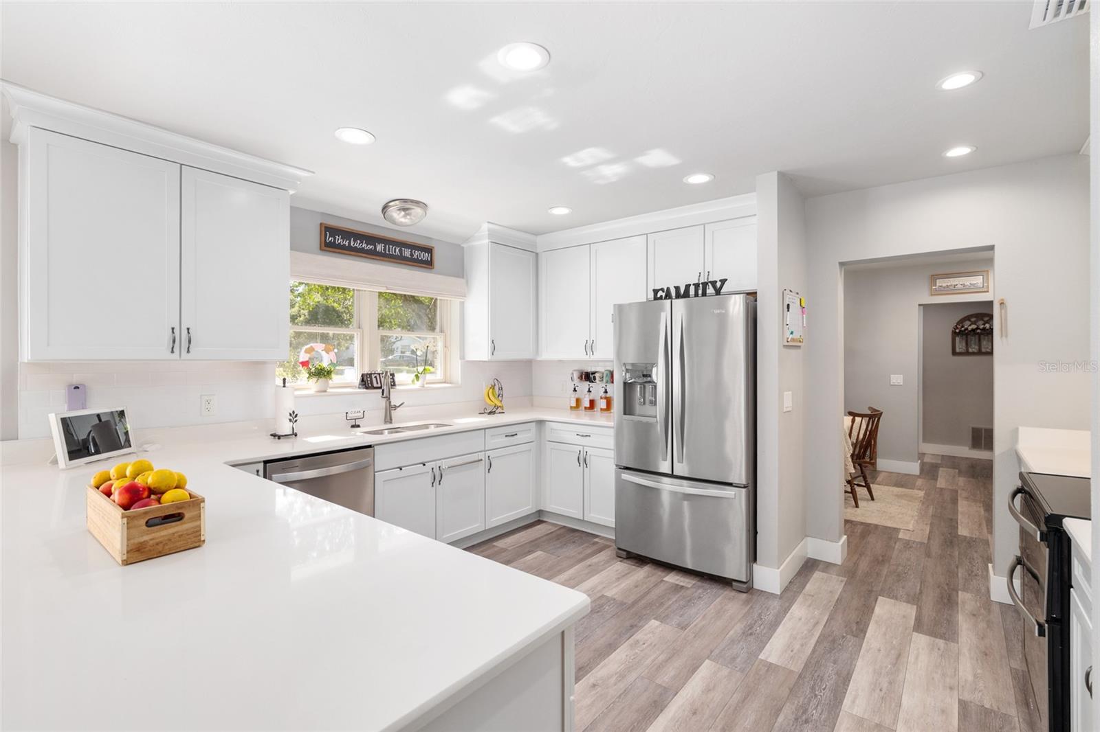 Image 29 of 97 For 2041 5th Street