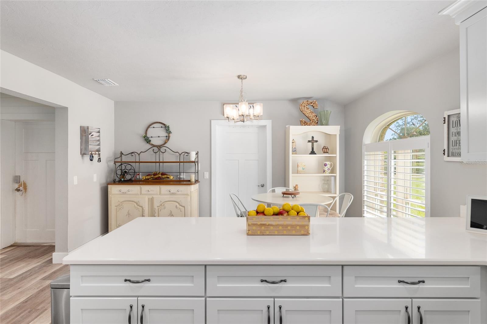 Image 32 of 97 For 2041 5th Street