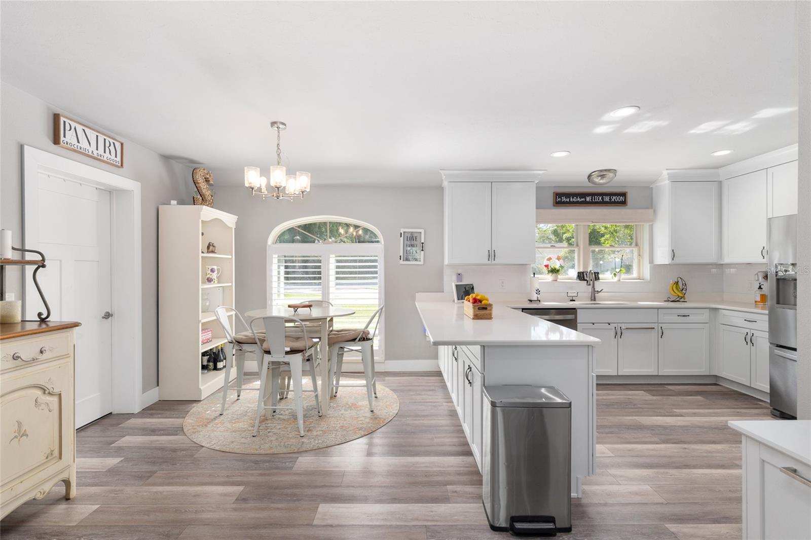 Image 33 of 97 For 2041 5th Street