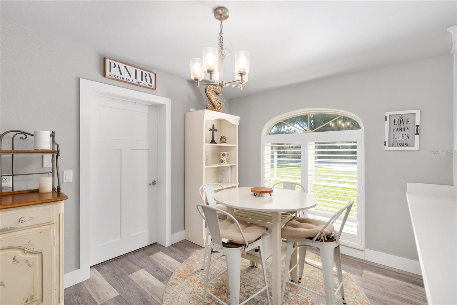 Image 34 of 97 For 2041 5th Street