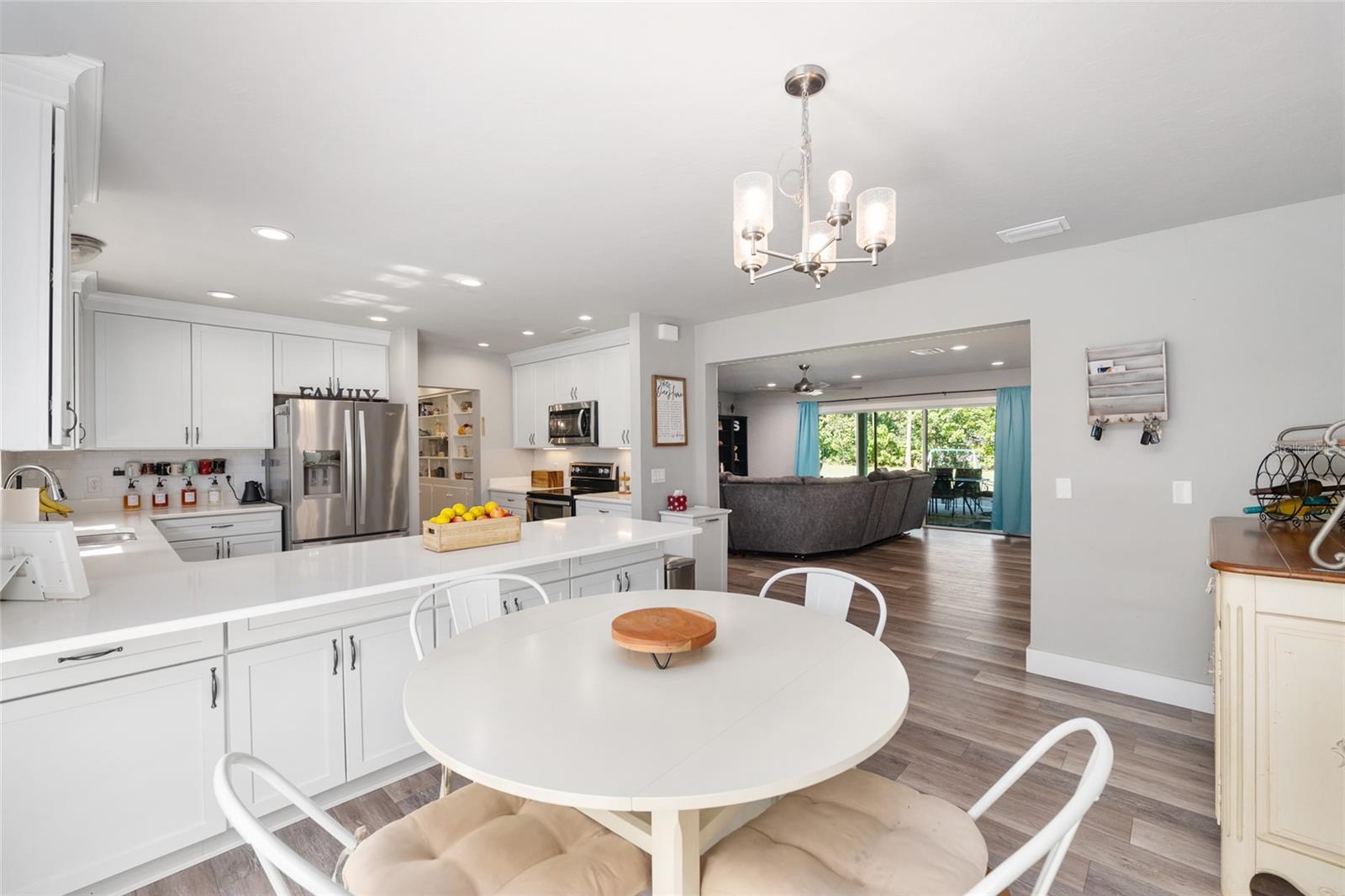 Image 35 of 97 For 2041 5th Street