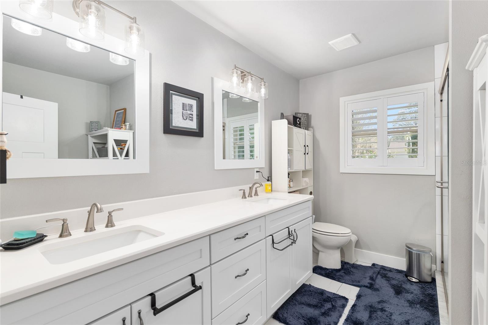 Image 42 of 97 For 2041 5th Street