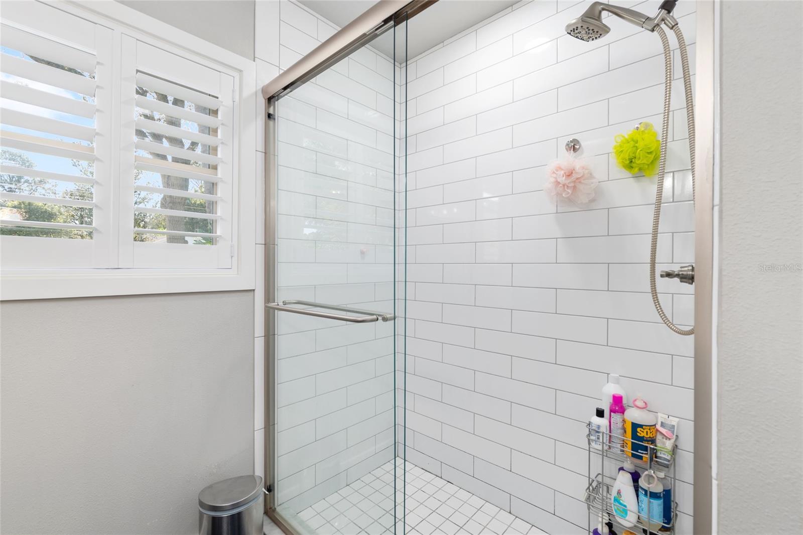 Image 43 of 97 For 2041 5th Street