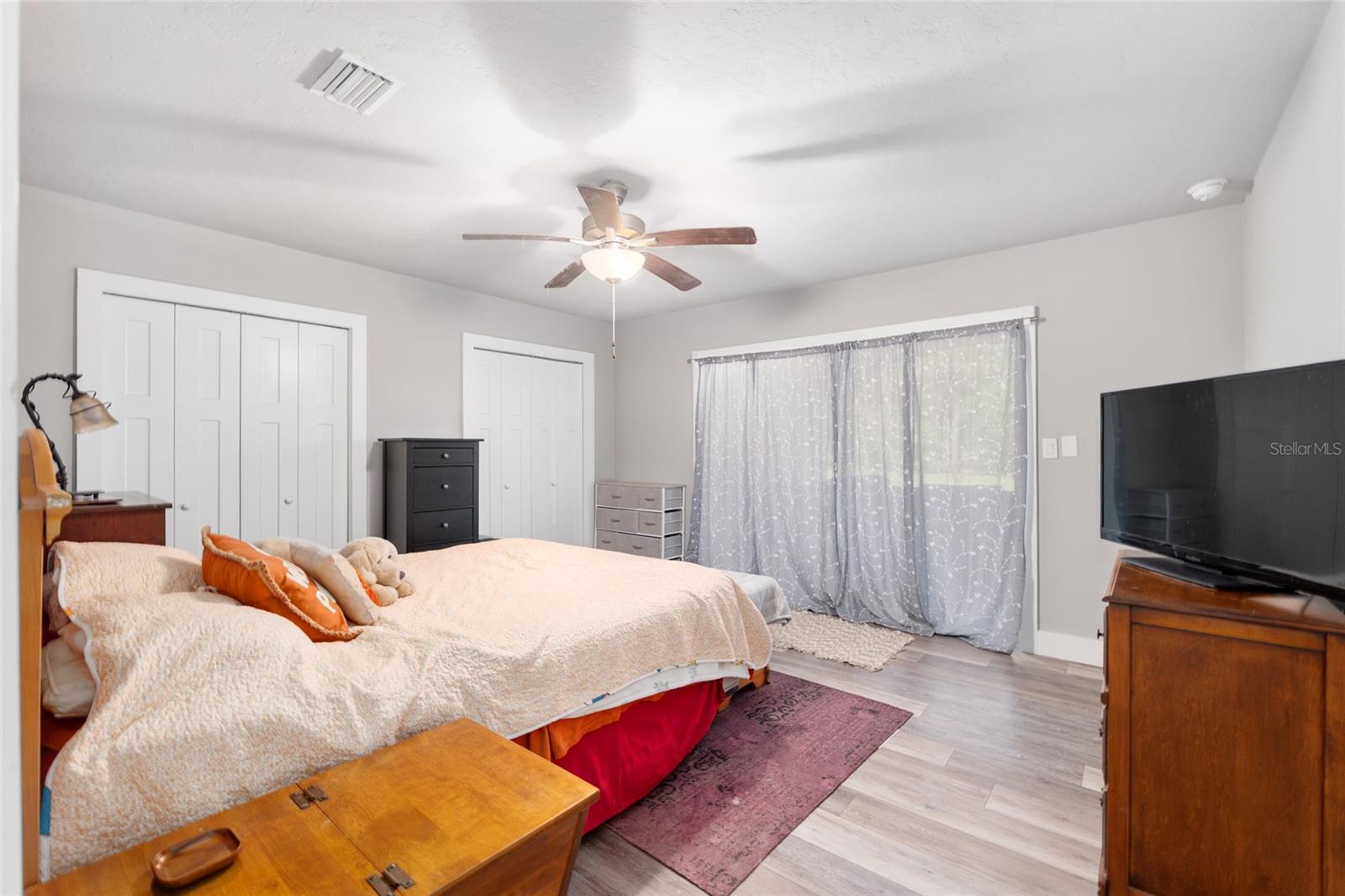 Image 45 of 97 For 2041 5th Street