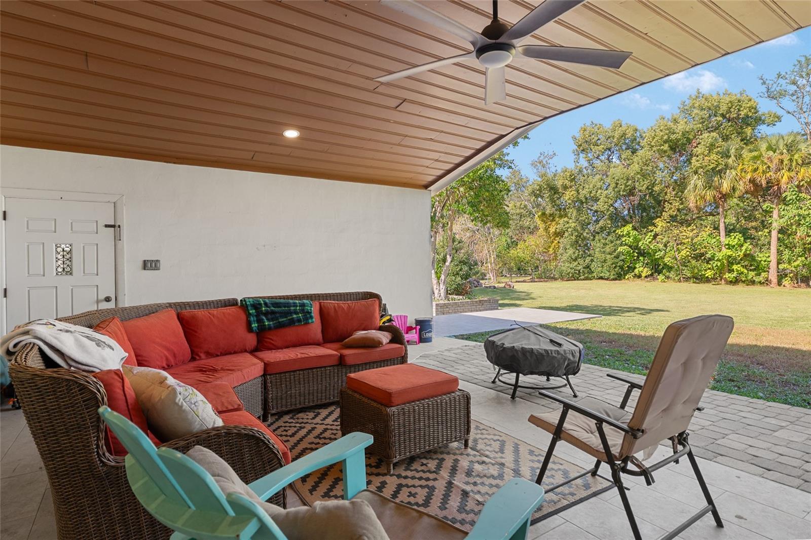 Image 58 of 97 For 2041 5th Street