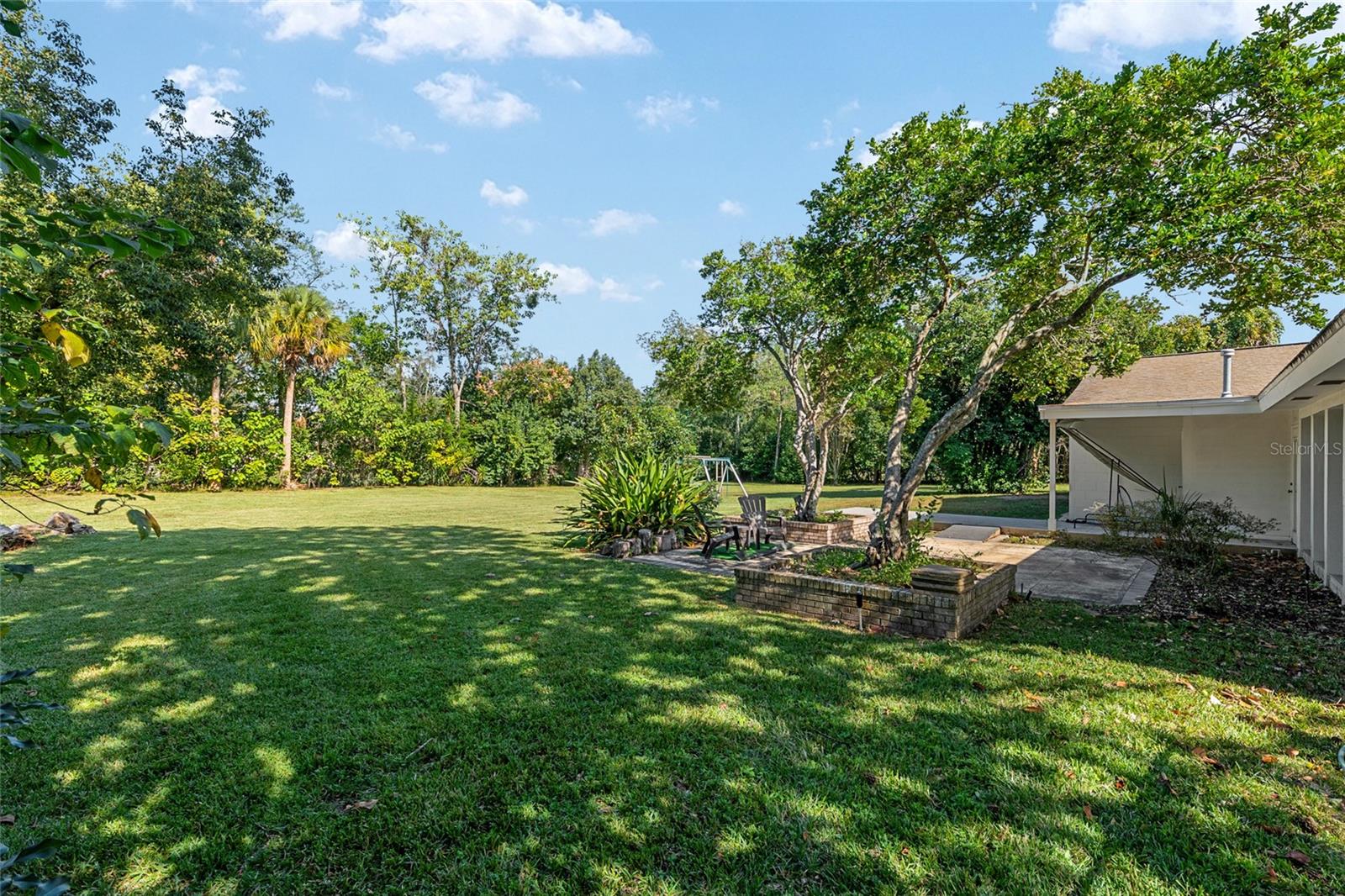 Image 76 of 97 For 2041 5th Street