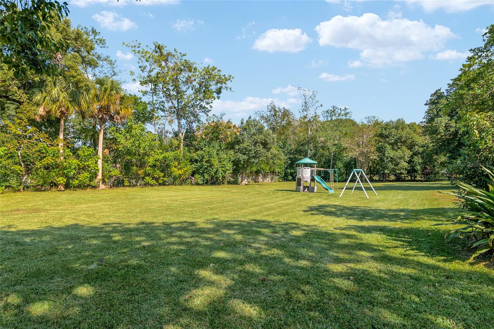 Image 77 of 97 For 2041 5th Street