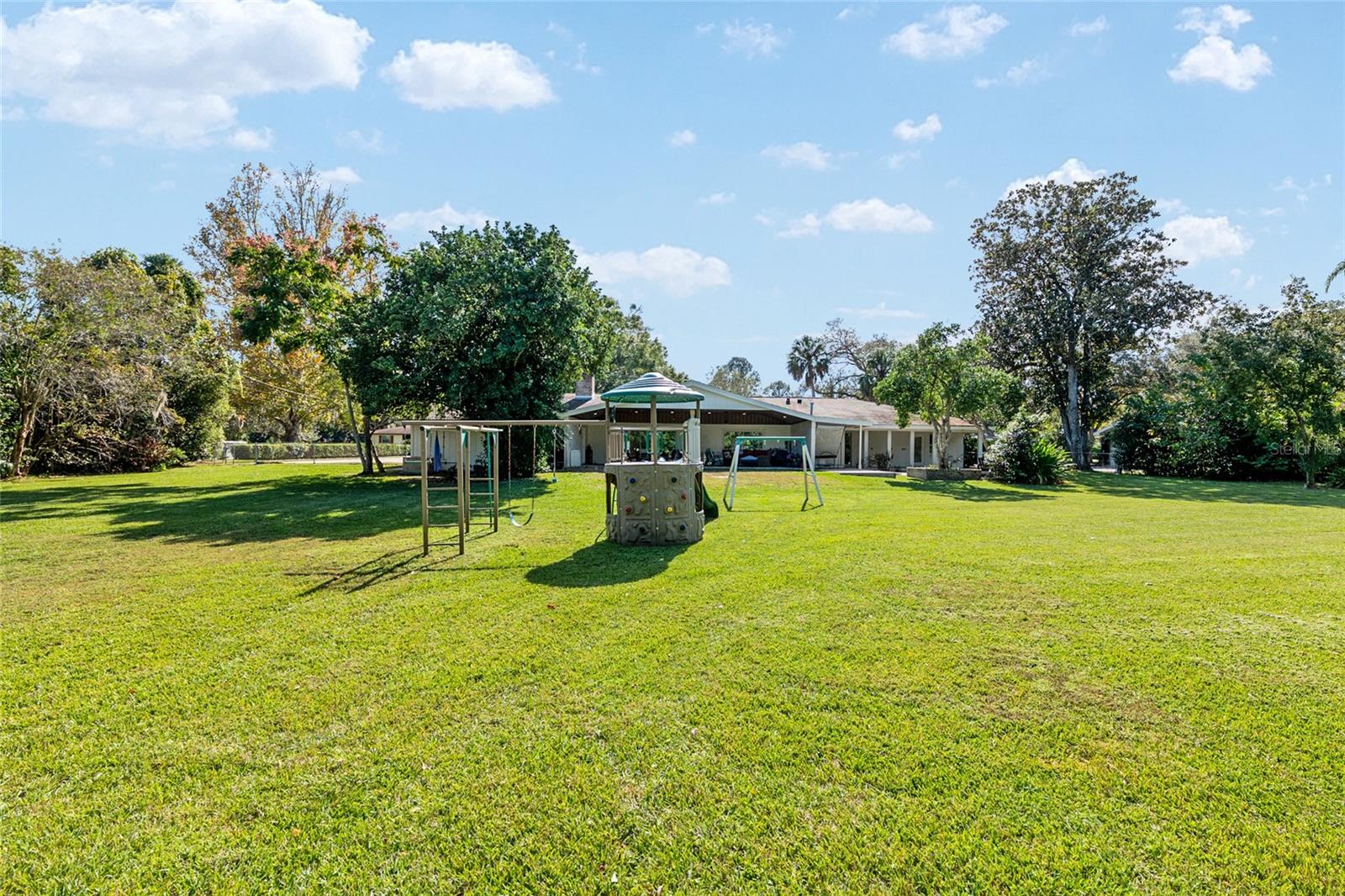 Image 81 of 97 For 2041 5th Street