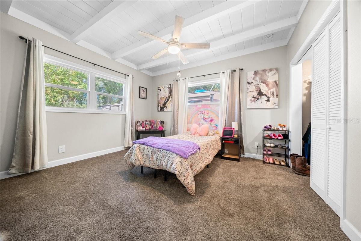 Image 23 of 49 For 2200 11th Court