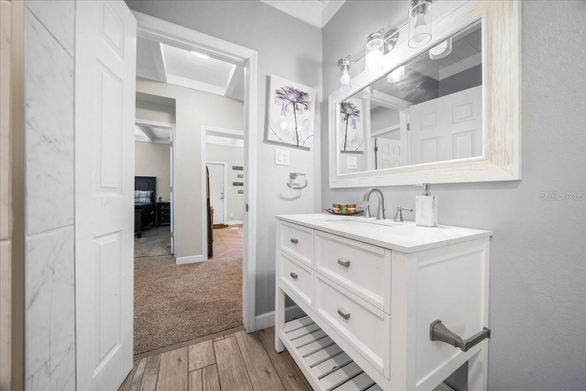 Image 27 of 49 For 2200 11th Court