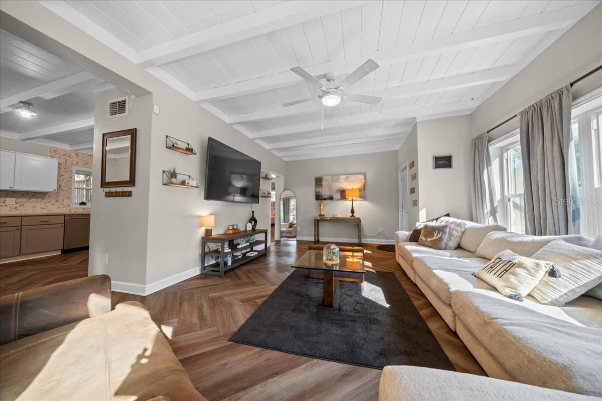 Image 3 of 49 For 2200 11th Court