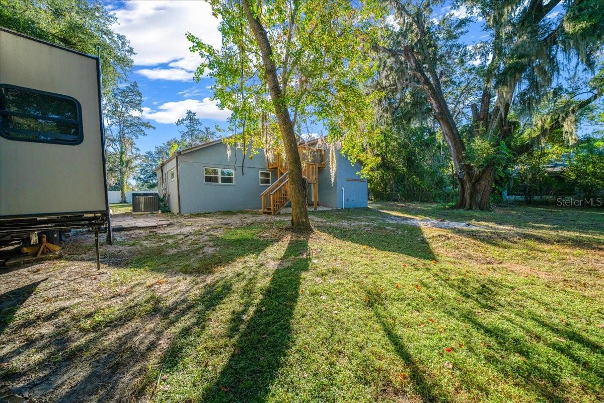 Image 37 of 49 For 2200 11th Court