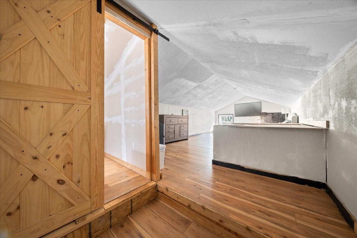 Image 45 of 49 For 2200 11th Court