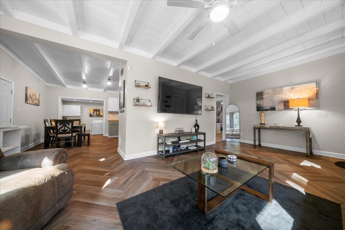 Image 6 of 49 For 2200 11th Court