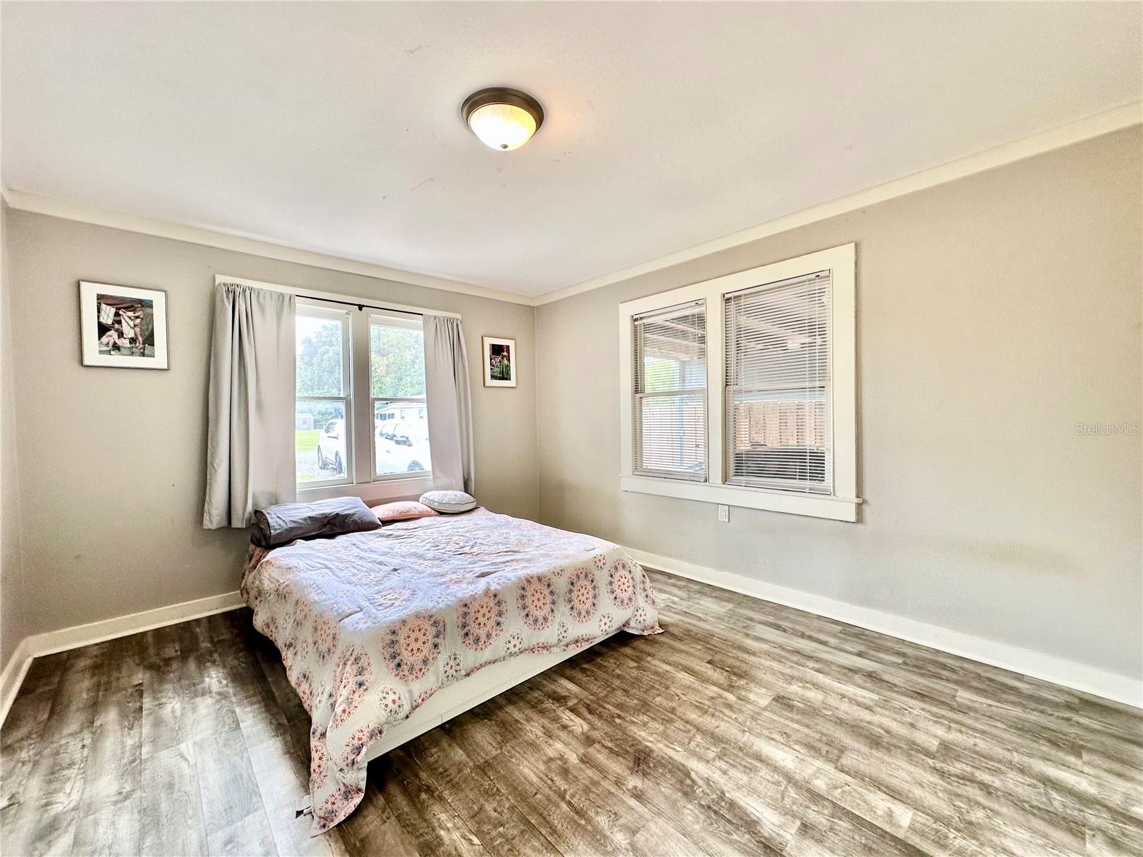 Image 11 of 17 For 1515 55th Street