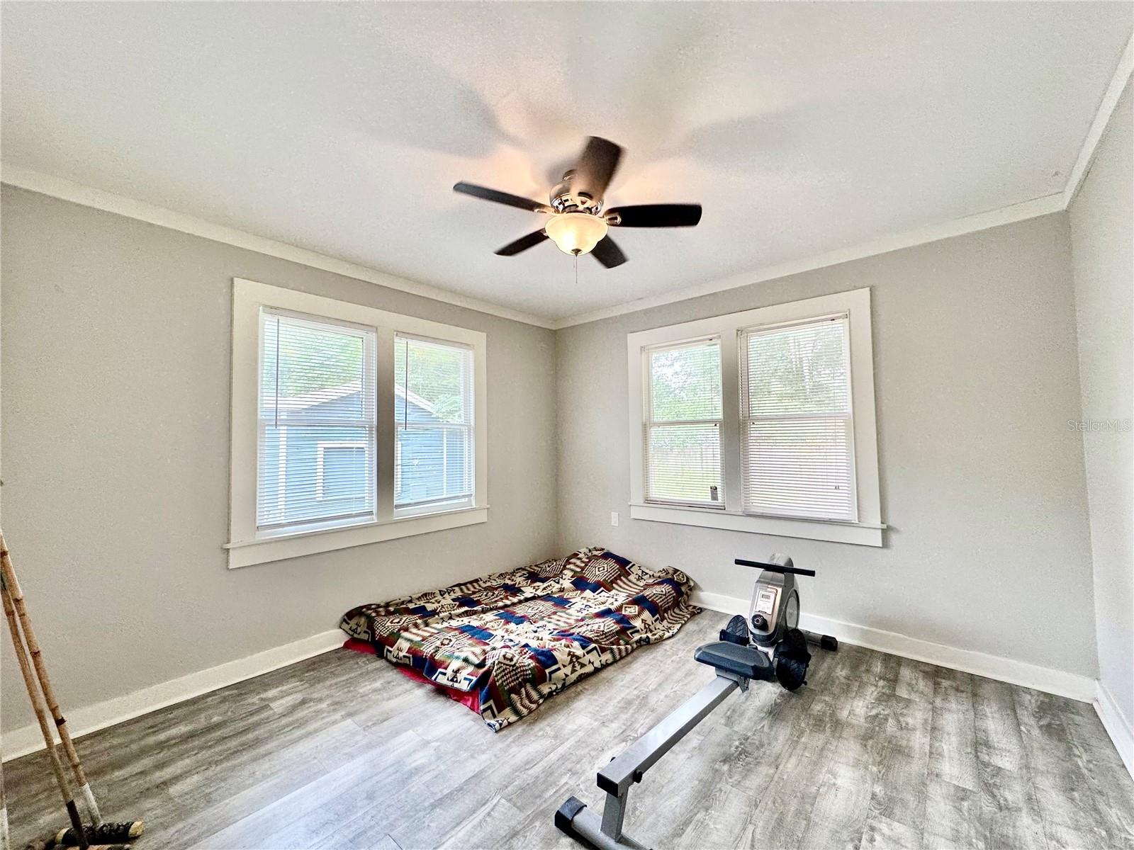 Image 14 of 17 For 1515 55th Street