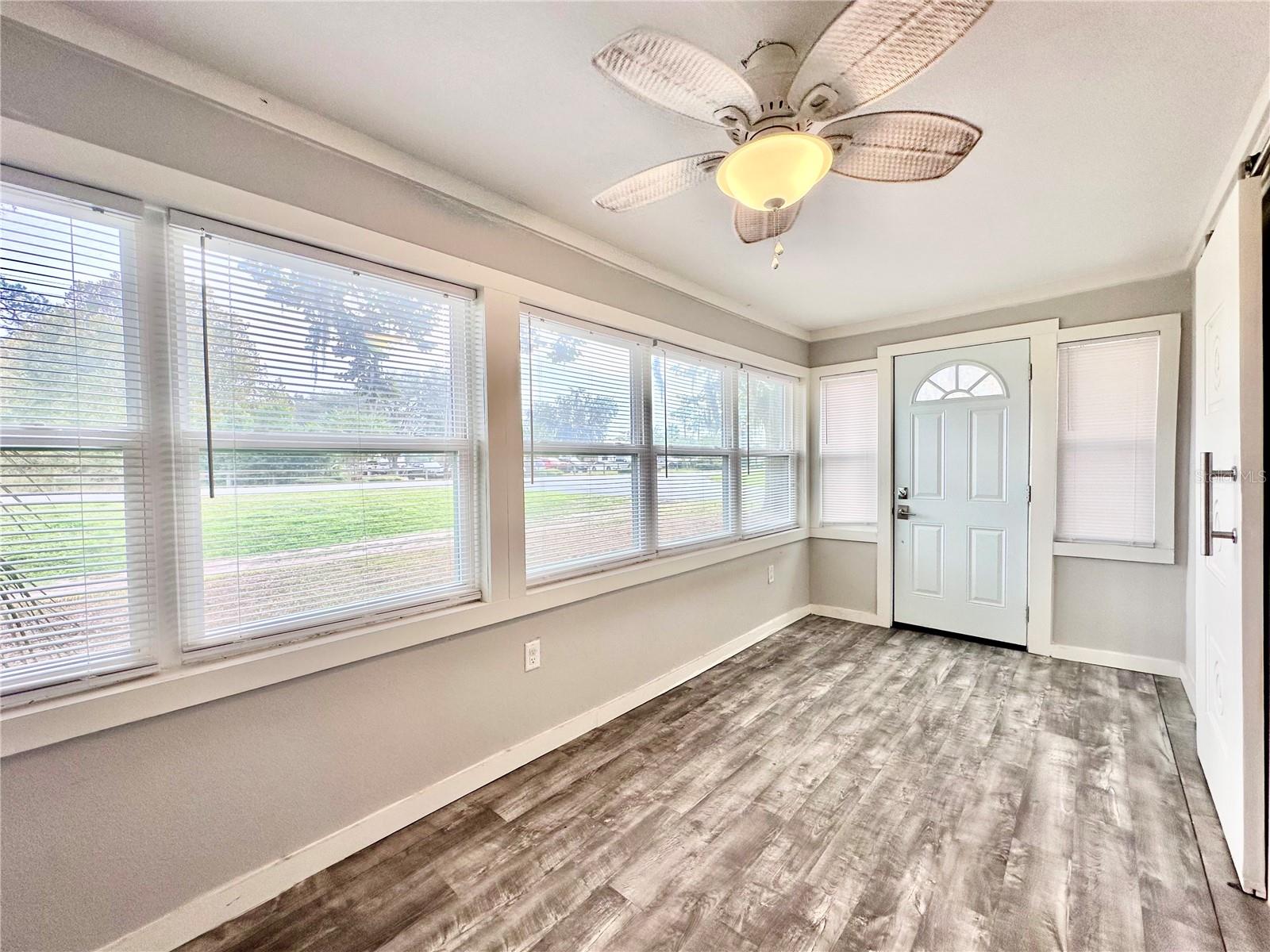 Image 16 of 17 For 1515 55th Street