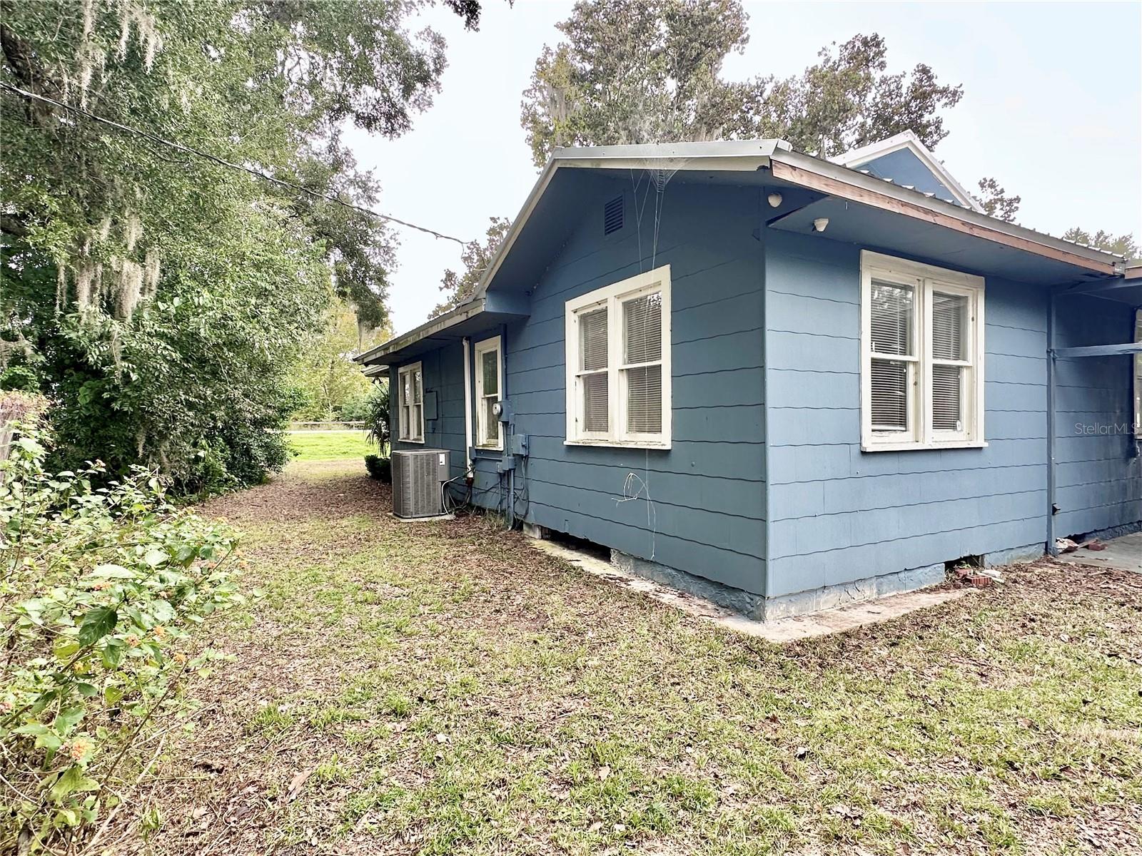 Image 4 of 17 For 1515 55th Street