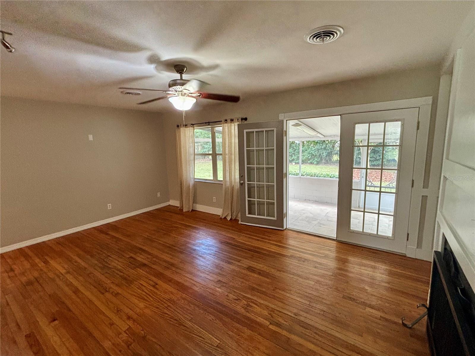 Image 10 of 23 For 1000 28th Street