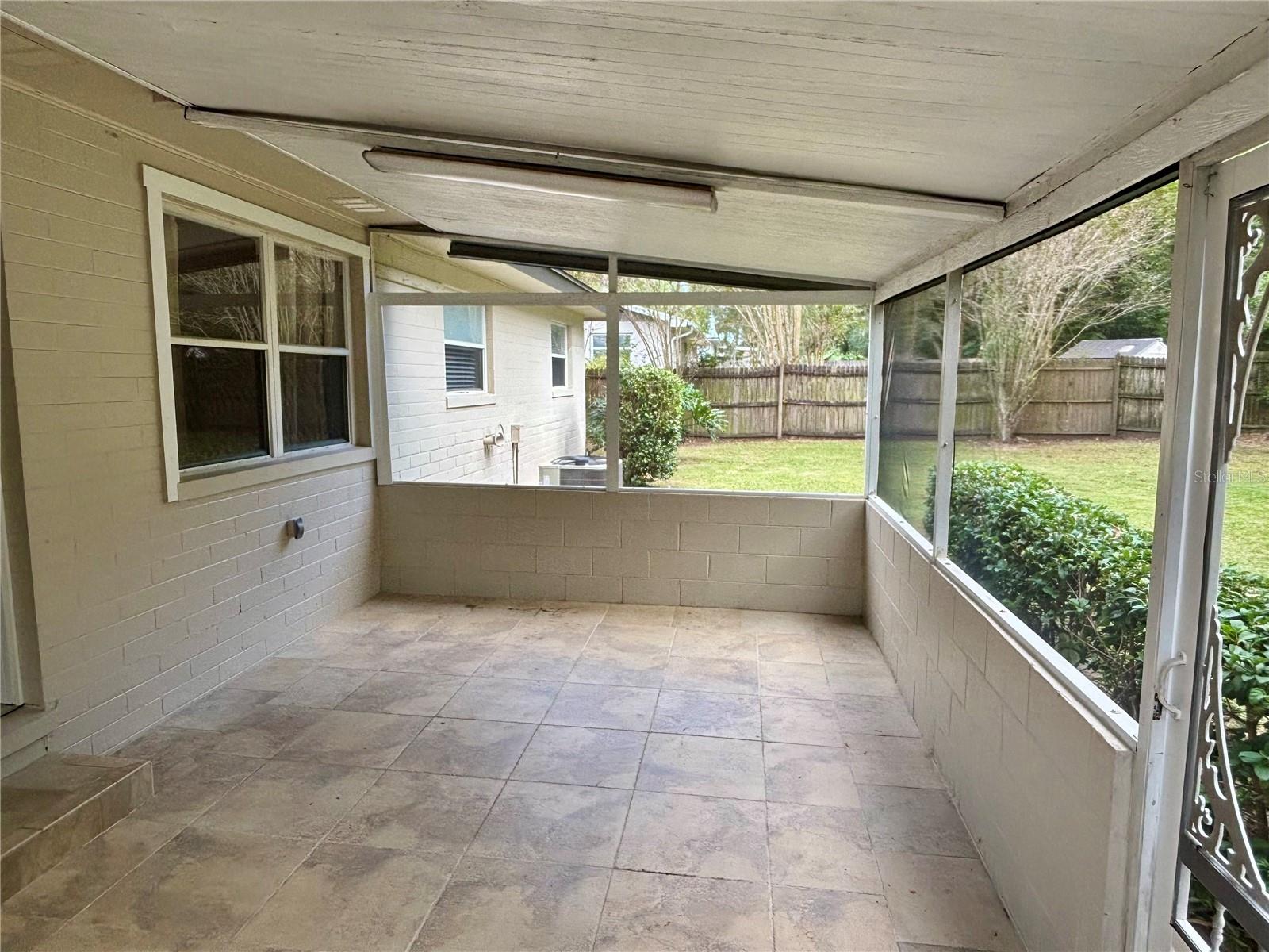 Image 19 of 23 For 1000 28th Street