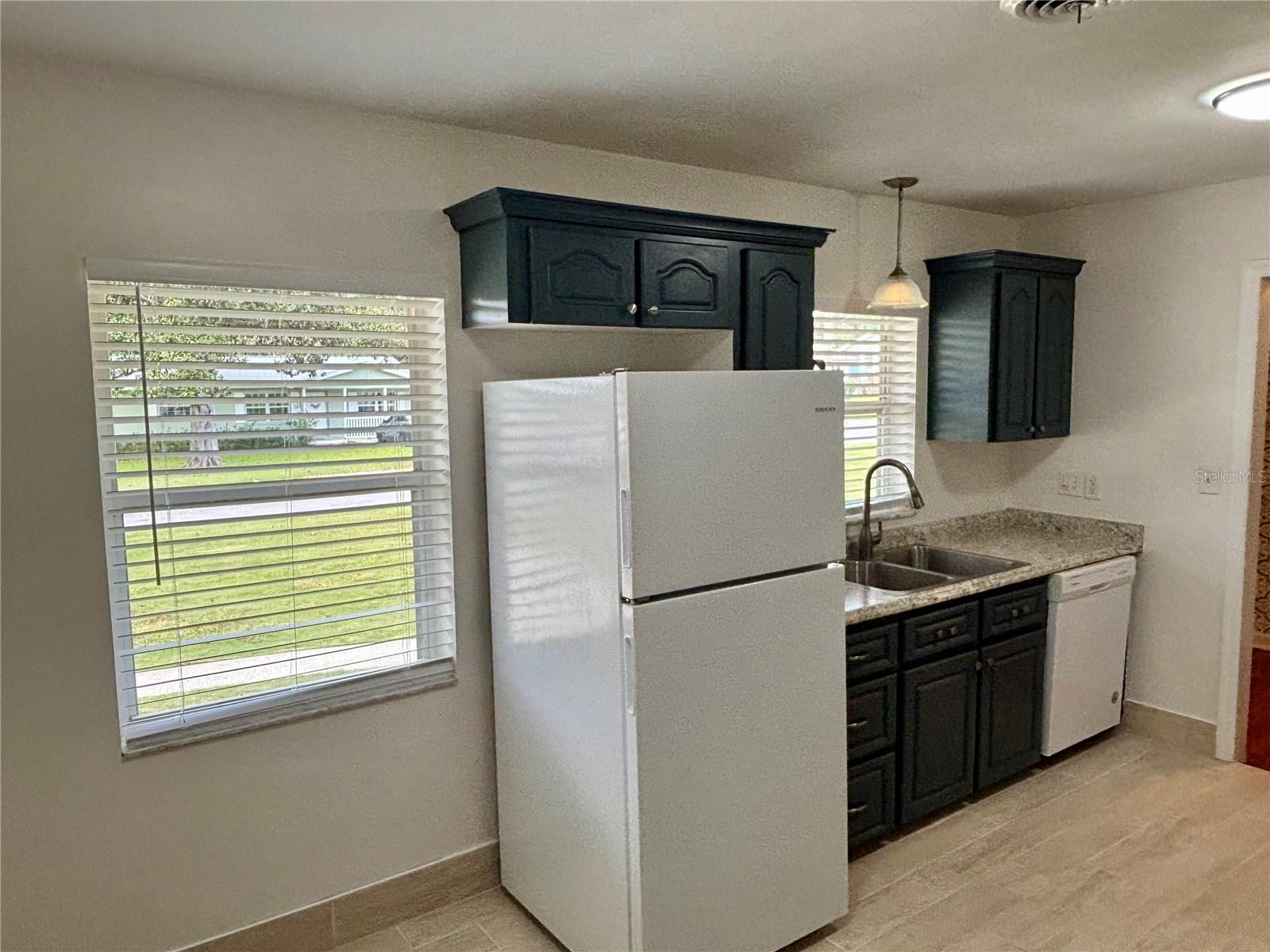 Image 6 of 23 For 1000 28th Street