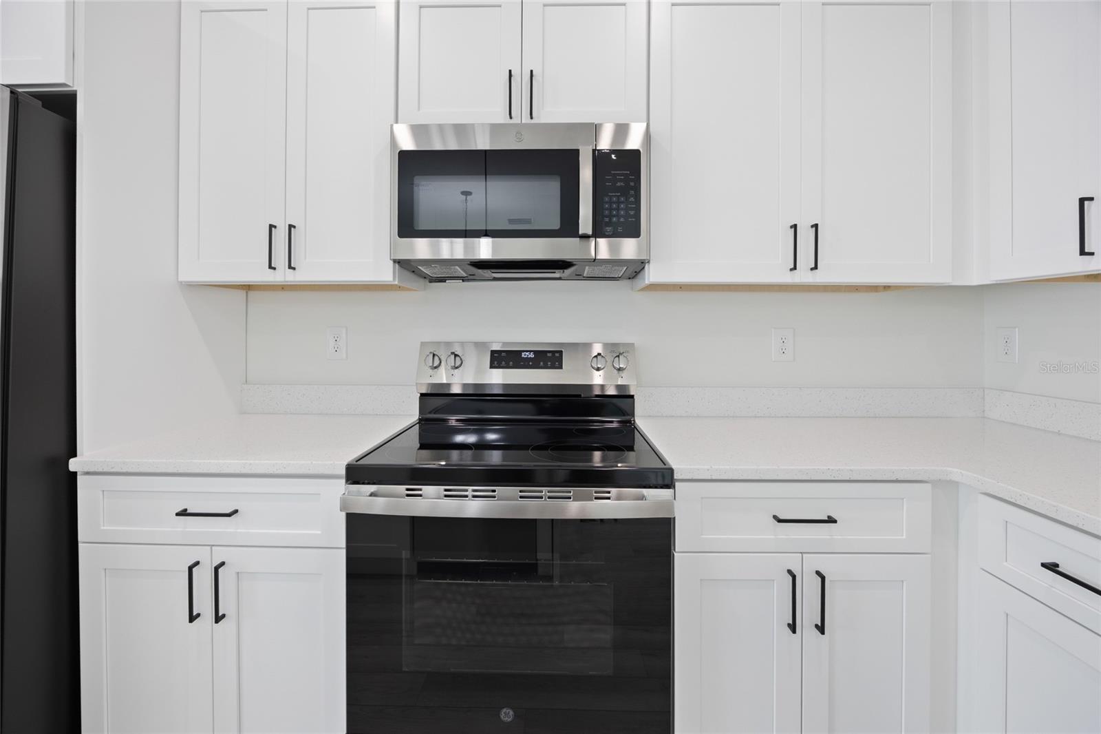 Image 12 of 40 For 9286 Alpinia Drive