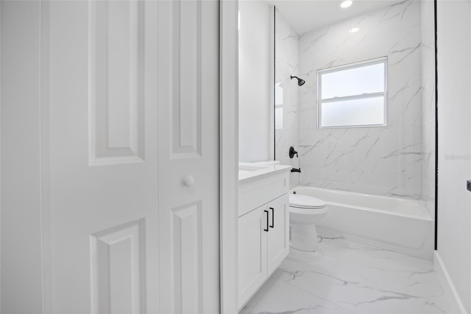 Image 15 of 40 For 9286 Alpinia Drive