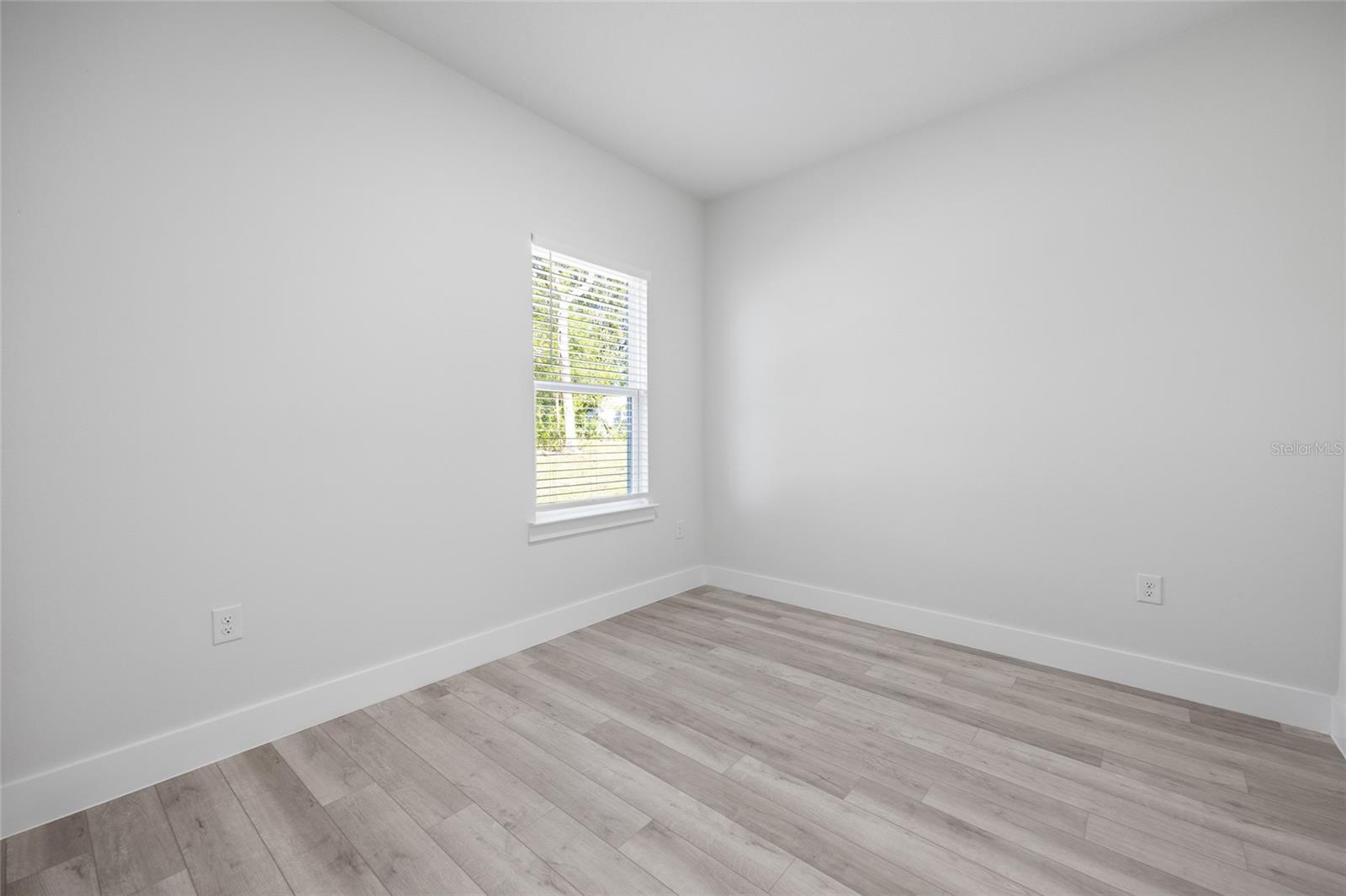 Image 21 of 40 For 9286 Alpinia Drive