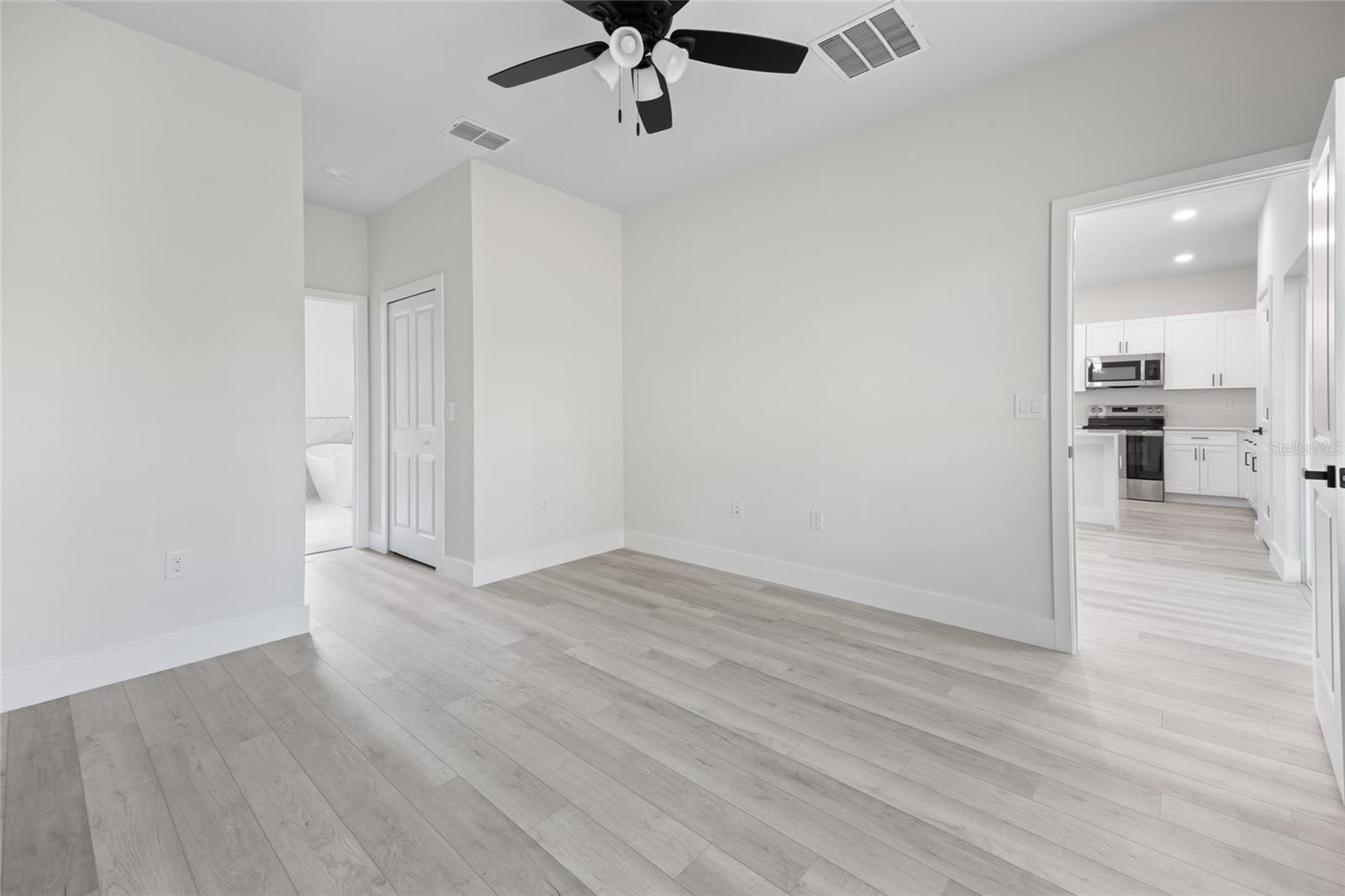 Image 24 of 40 For 9286 Alpinia Drive