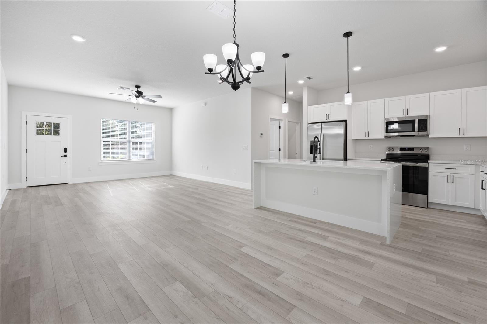 Image 9 of 40 For 9286 Alpinia Drive