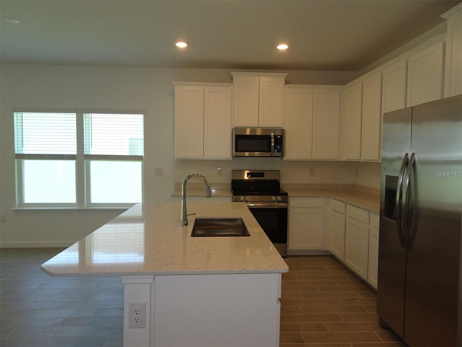 Image 15 of 19 For 4515 14 Loop