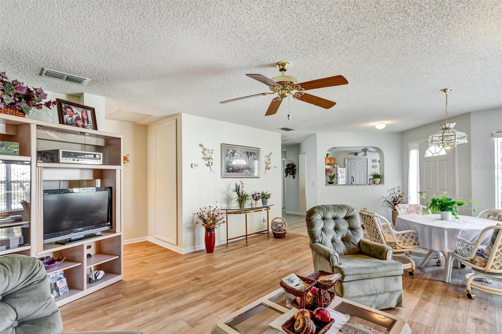 Image 11 of 38 For 9485 92nd St Road