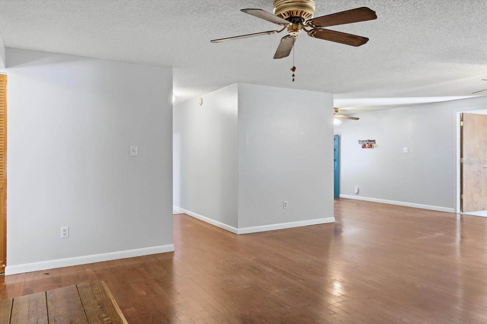 Image 18 of 41 For 9447 140th Place