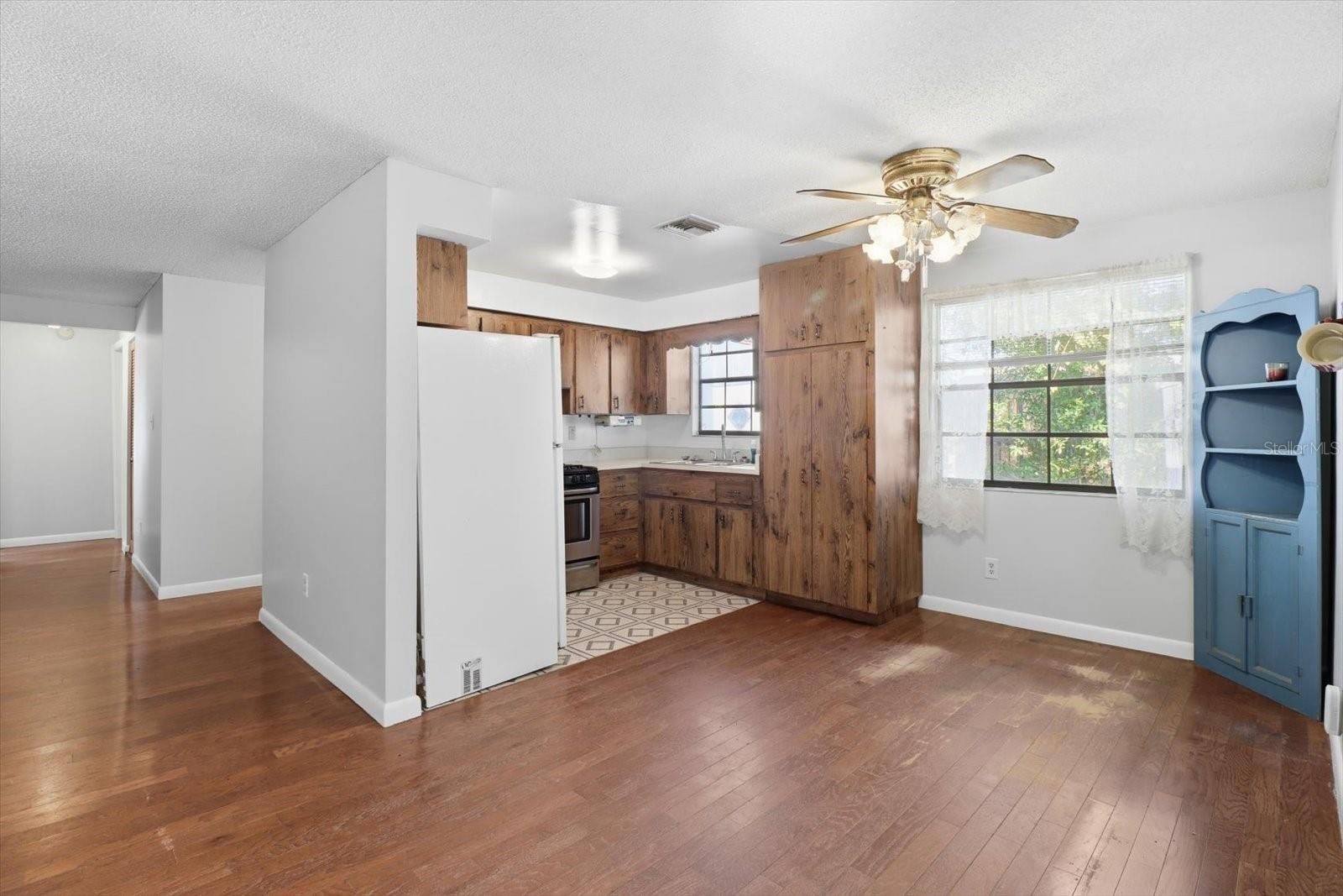 Image 23 of 41 For 9447 140th Place