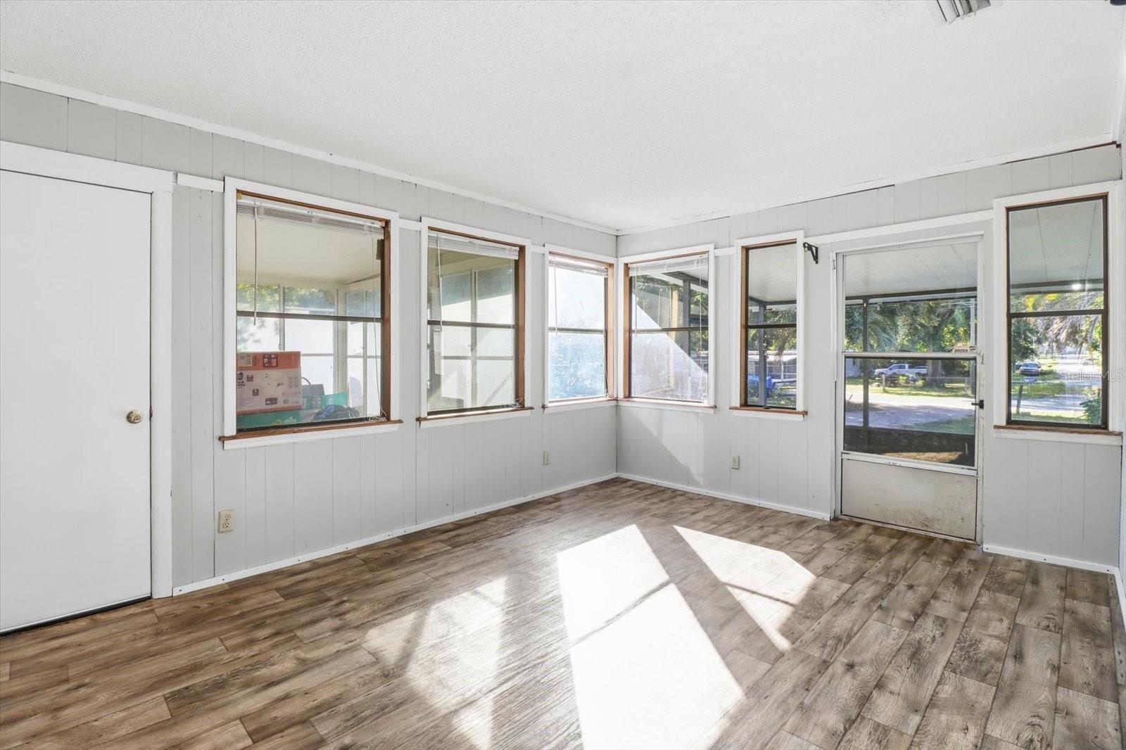 Image 36 of 41 For 9447 140th Place