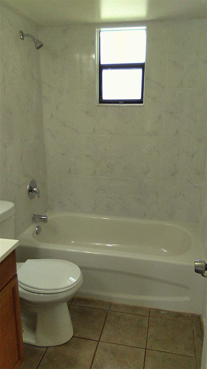 Image 9 of 10 For 3135 Lantana Way 2